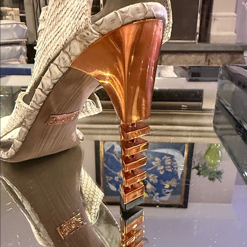Omelle Elegant Cream/Grey Skin Sandals 37 1/2 - Bronze Stacked Heel NEVER worn - Picture 3 of 12
